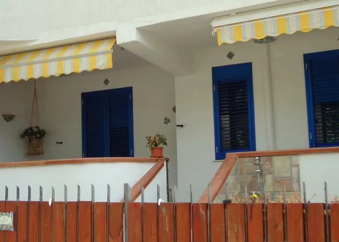 A Due Passi Dal Mare 3* 雷阿尔蒙特